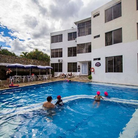 Blue Star Hotel Melgar Eksteriør bilde