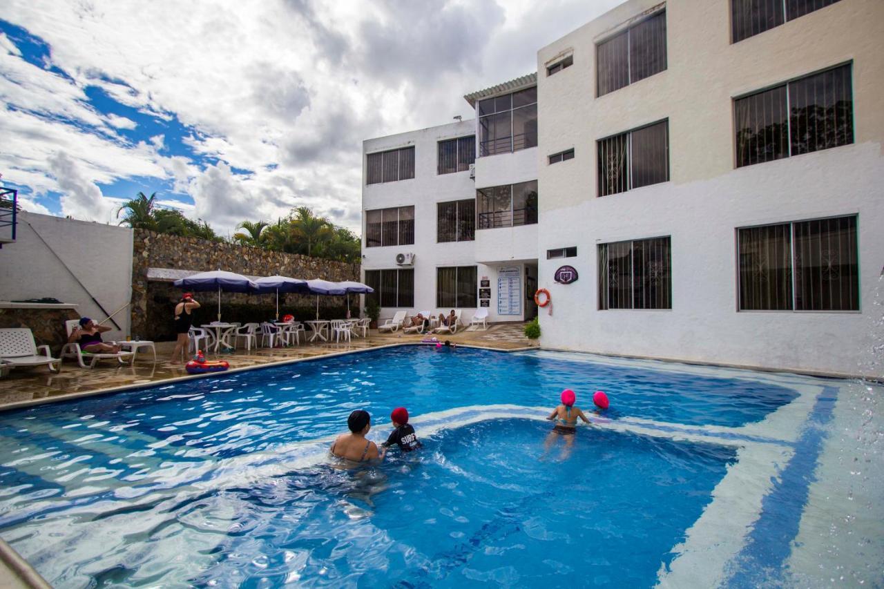Blue Star Hotel Melgar Eksteriør bilde